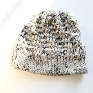Knitted beanie